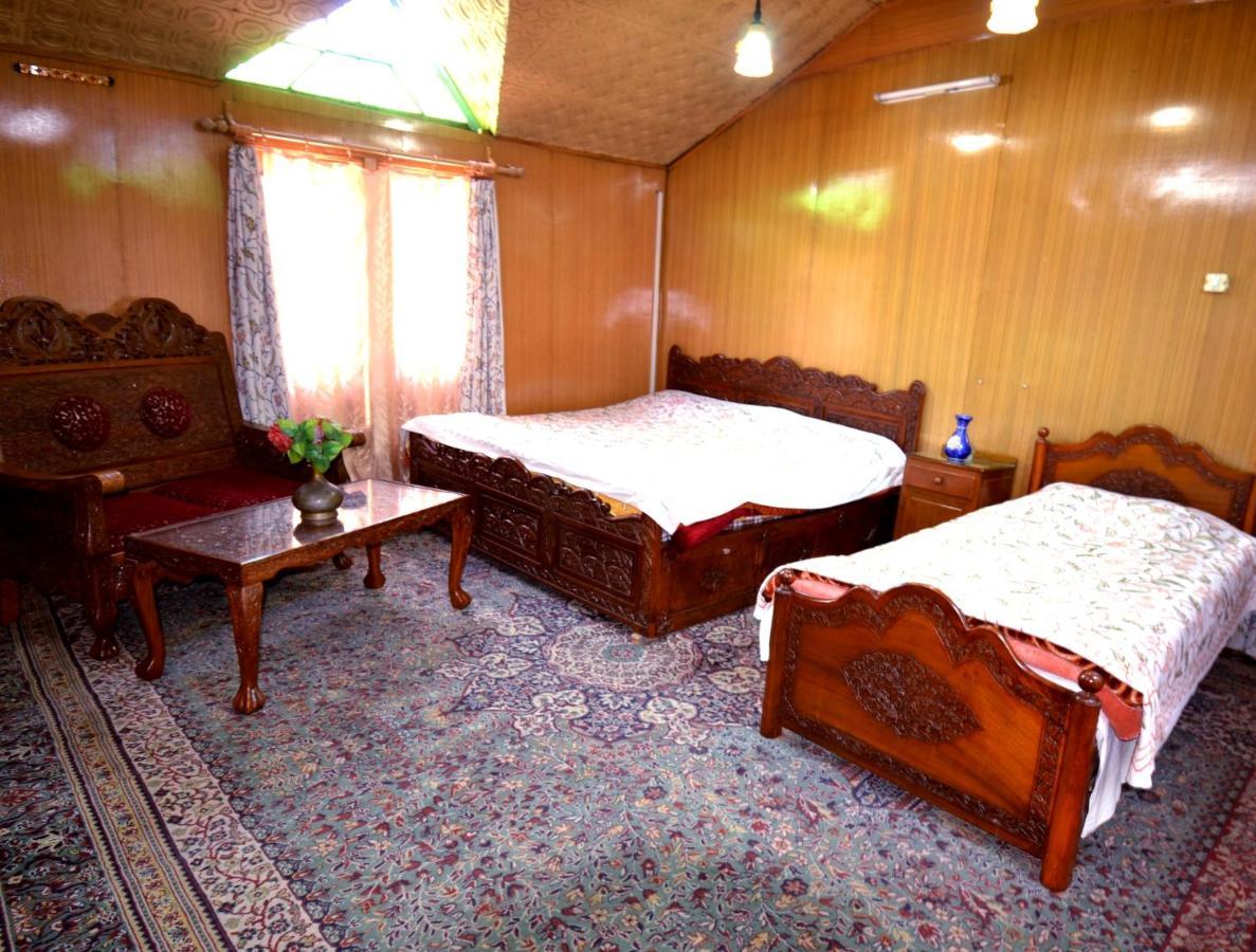 Heritage Shreen Houseboat Hotel Srīnagar Kültér fotó