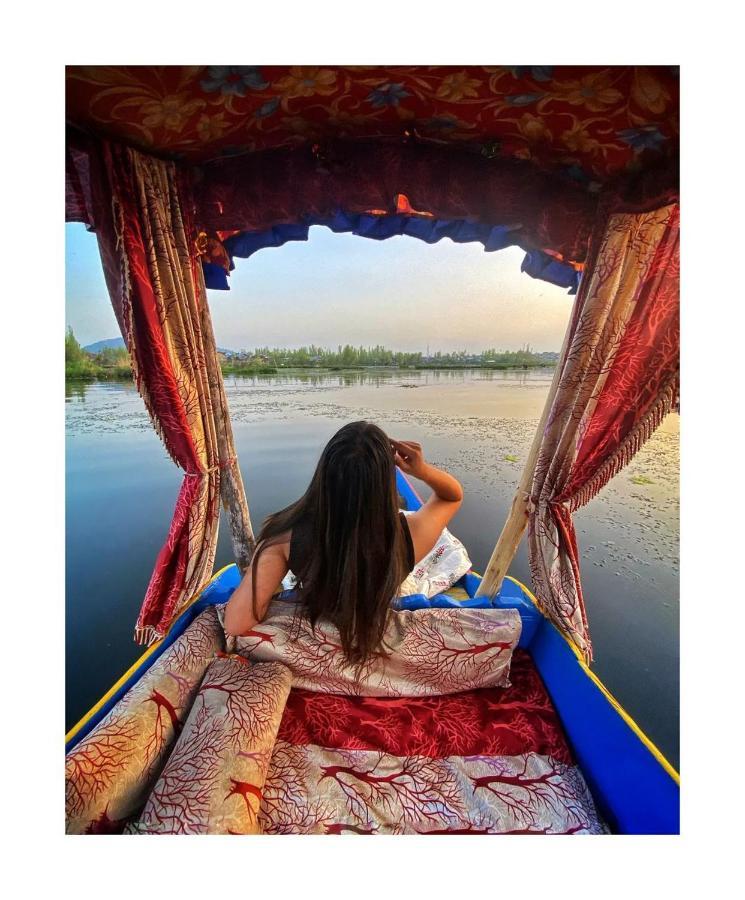 Heritage Shreen Houseboat Hotel Srīnagar Kültér fotó