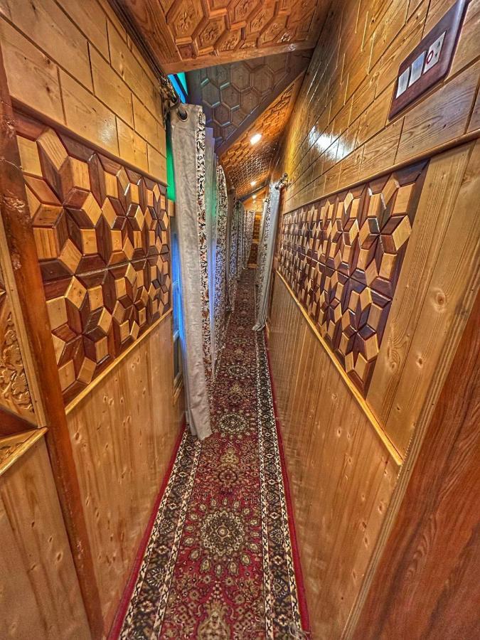 Heritage Shreen Houseboat Hotel Srīnagar Kültér fotó